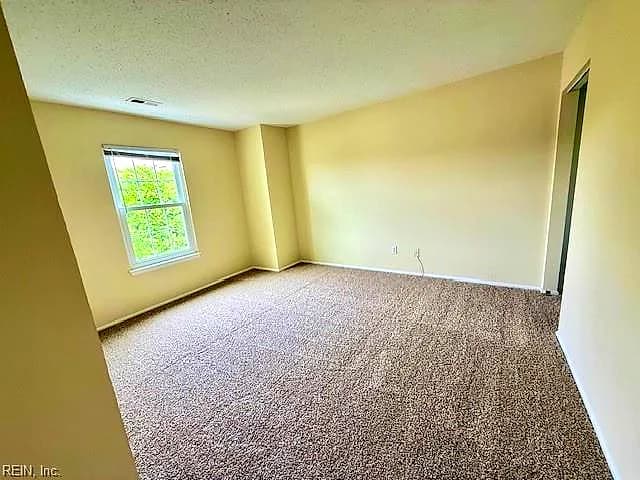 2119 Advent CT, VIRGINIA BEACH VA 23454 - Photo 5