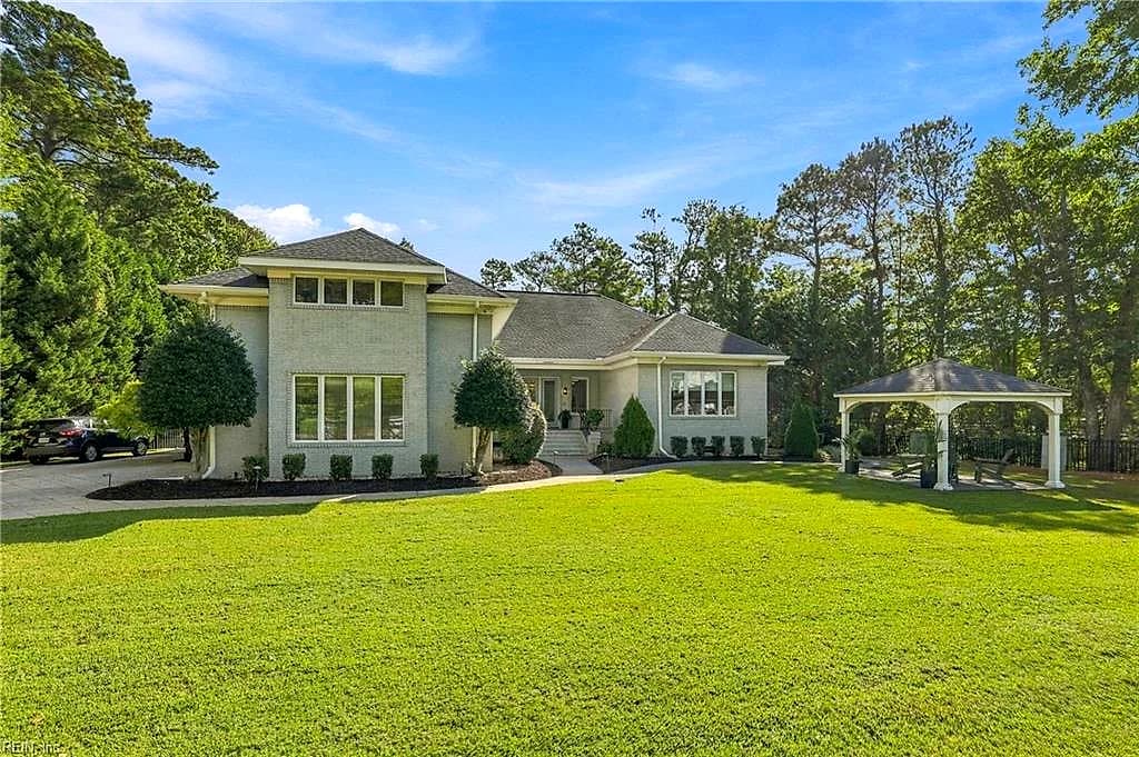 700 Linbay DR, VIRGINIA BEACH VA 23451 - Main photo