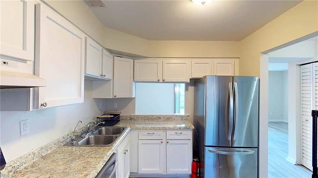 505 Pine View CT, CHESAPEAKE VA 23320 - Photo 5