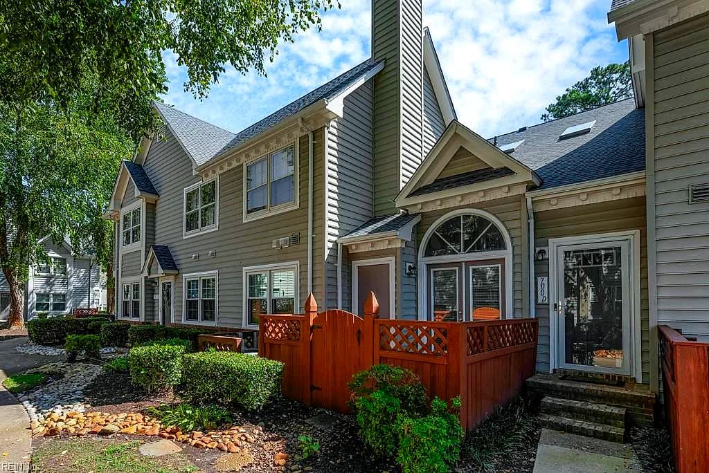 700 Nottoway River CT #D, CHESAPEAKE VA 23320 - Main photo