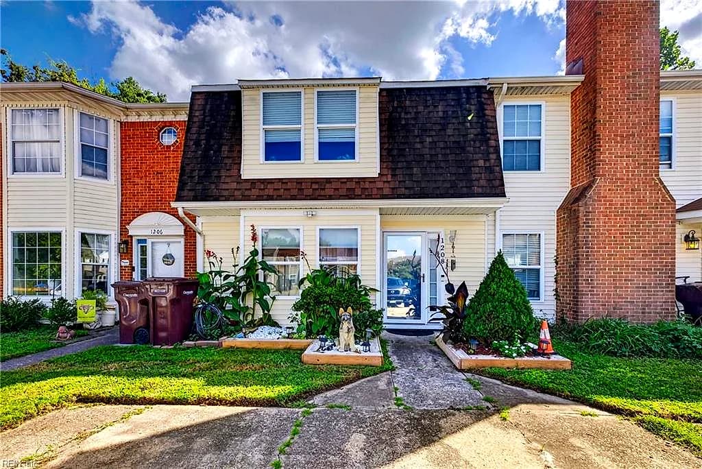 1208 Basswood CT, CHESAPEAKE VA 23320 - Main photo