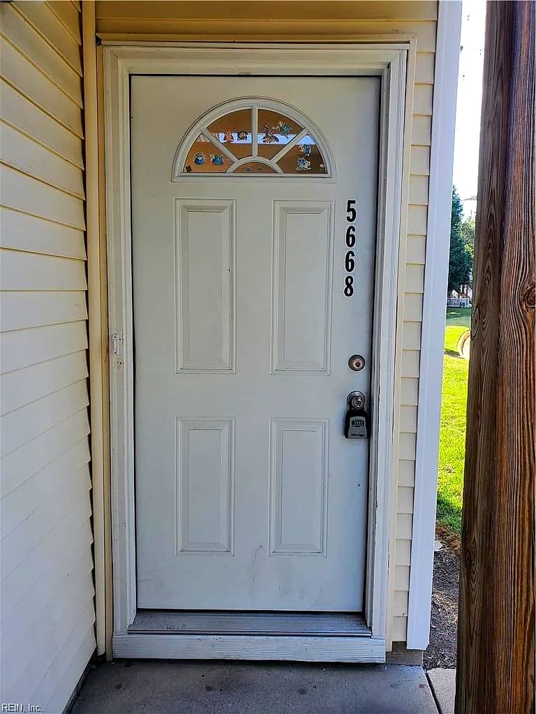 5668 Landfall DR, VIRGINIA BEACH VA 23462 - Photo 2
