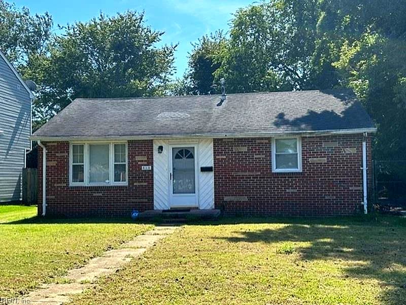 813 Johnstons RD, NORFOLK VA 23513 - Photo 2