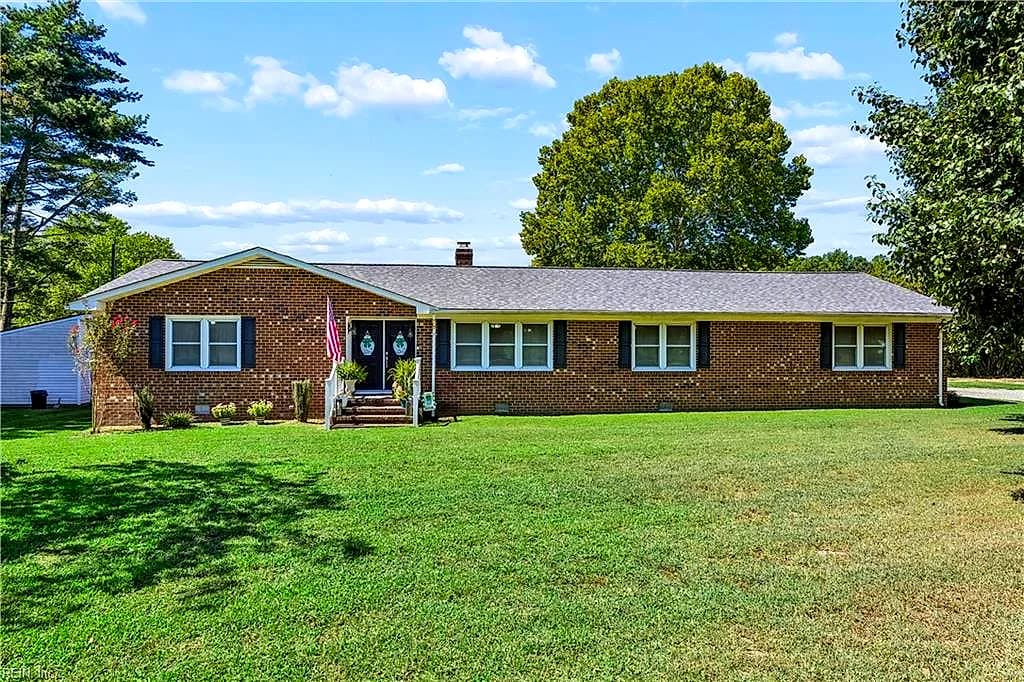 4424 Hickory Fork RD, GLOUCESTER VA 23061 - Photo 2