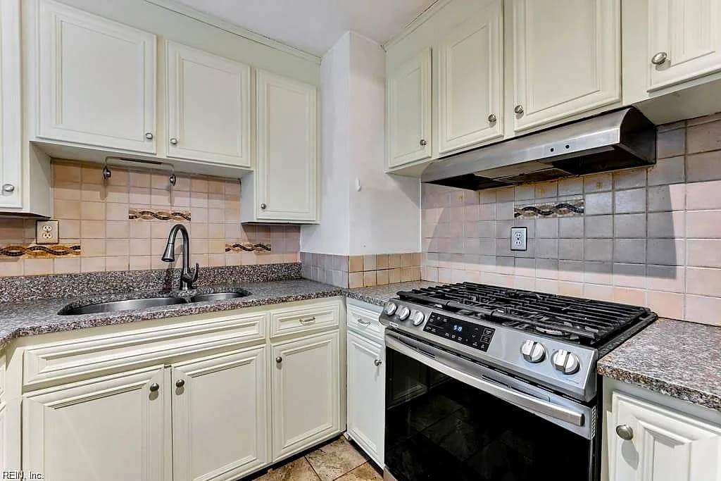 3529 Thurston ST, NORFOLK VA 23513 - Photo 3