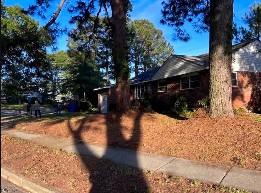 8494 Lynn River RD, NORFOLK VA 23503 - Main photo