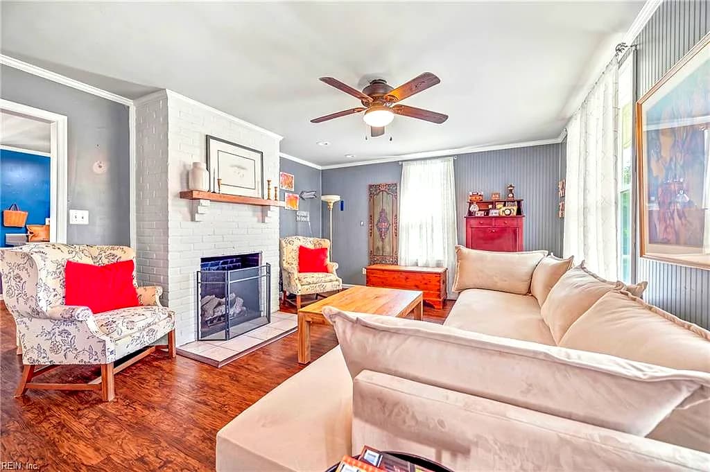 920 Lindsley DR, VIRGINIA BEACH VA 23454 - Photo 3