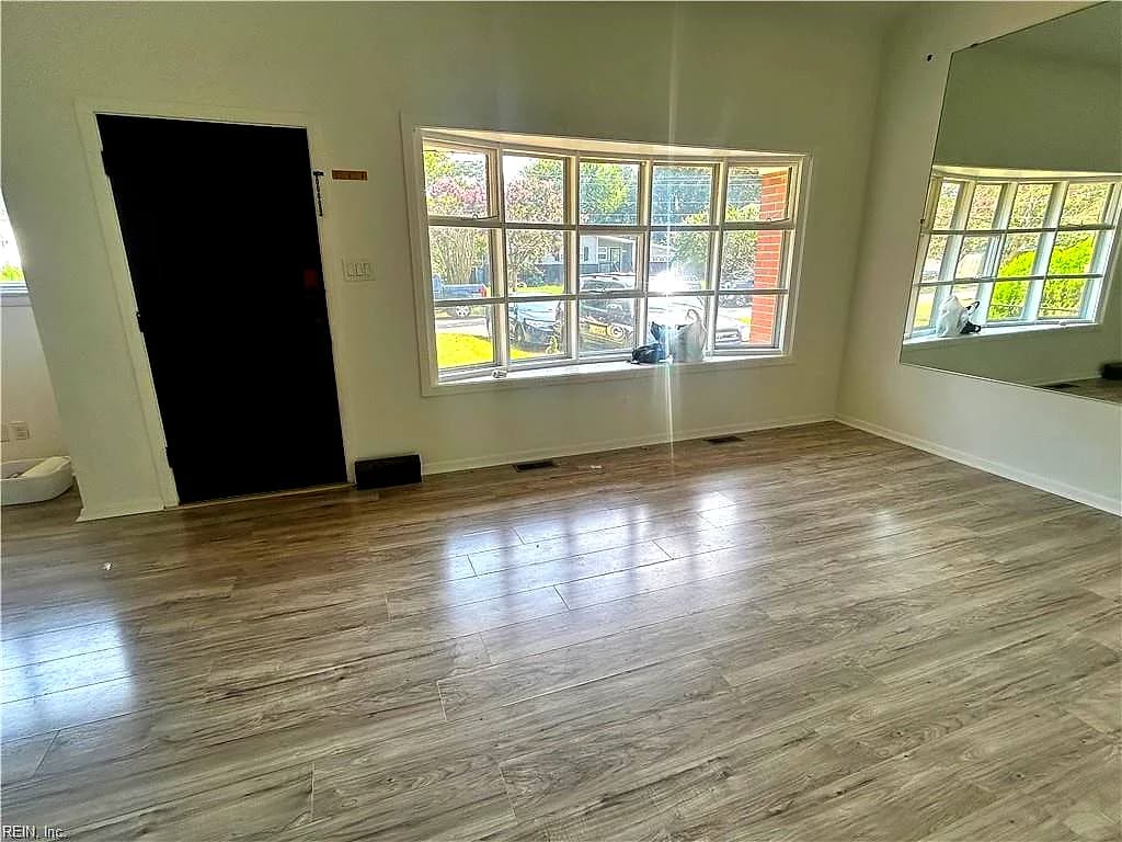 417 Poplar Hall CIR, NORFOLK VA 23502 - Photo 5