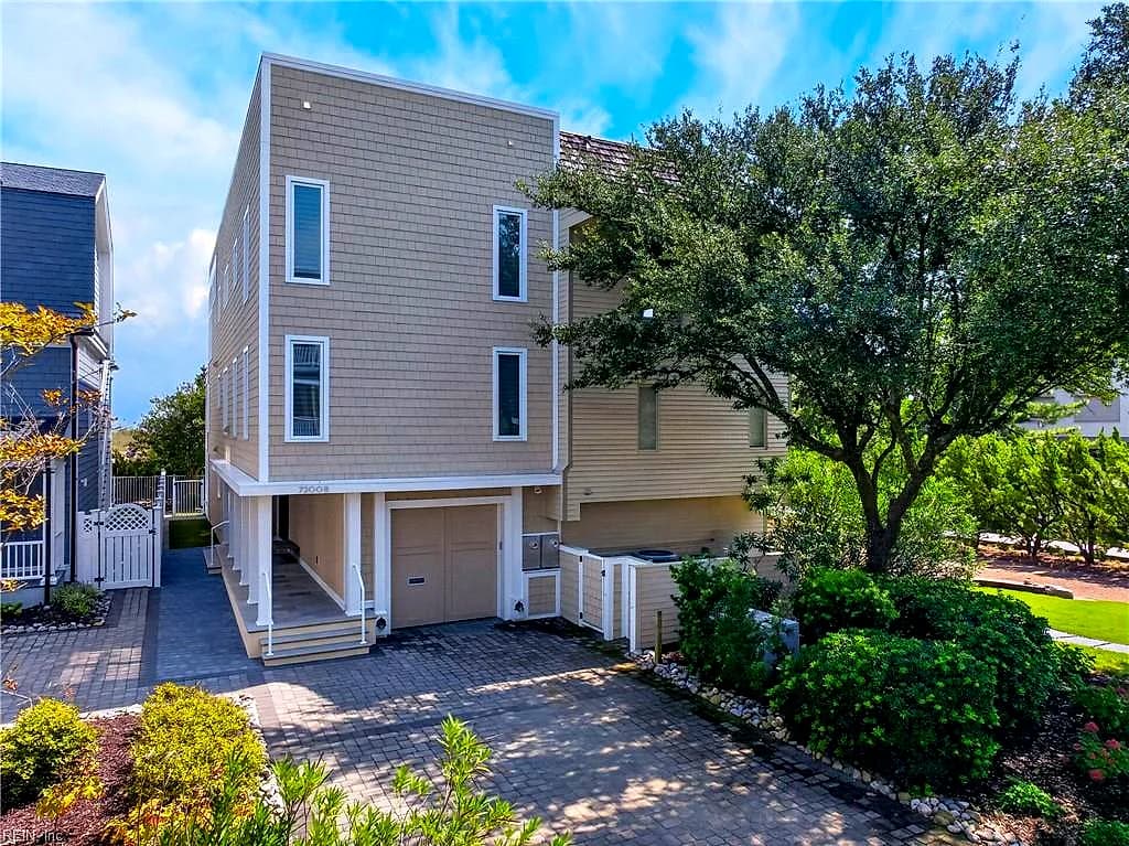 7200 Ocean Front AVE #B, VIRGINIA BEACH VA 23451 - Photo 2