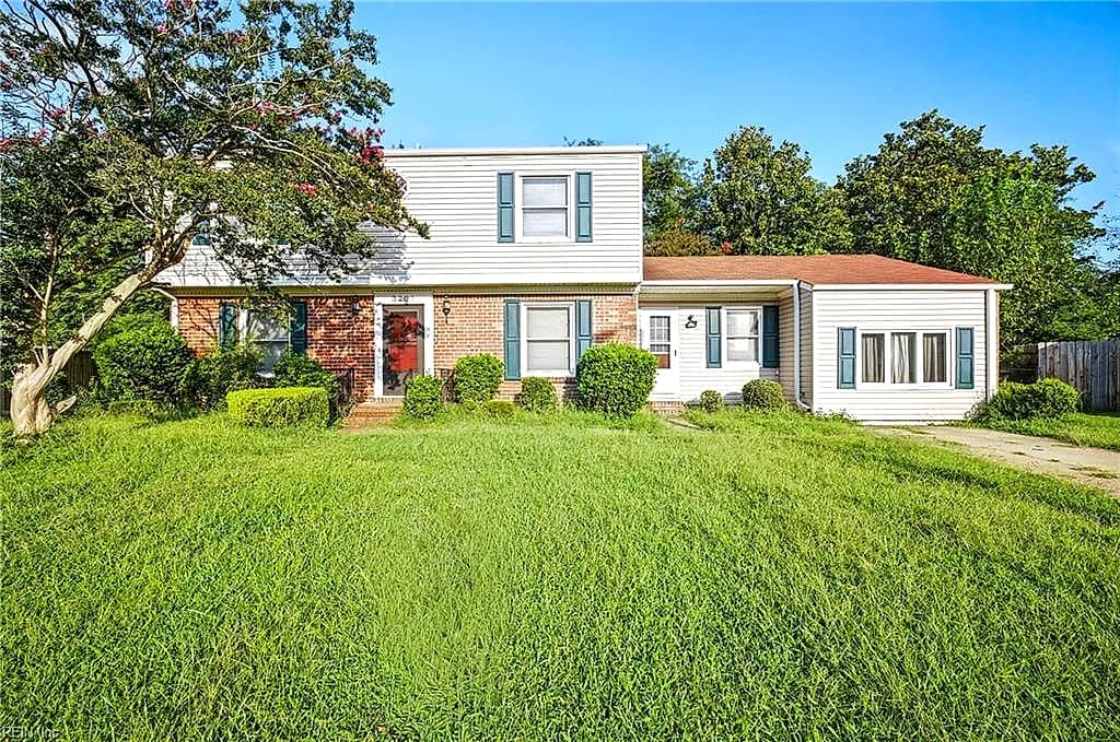 2205 Hilton CT, CHESAPEAKE VA 23324 - Photo 2