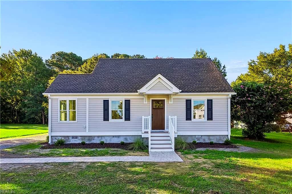 206 Shirley RD, SEAFORD VA 23696 - Photo 4
