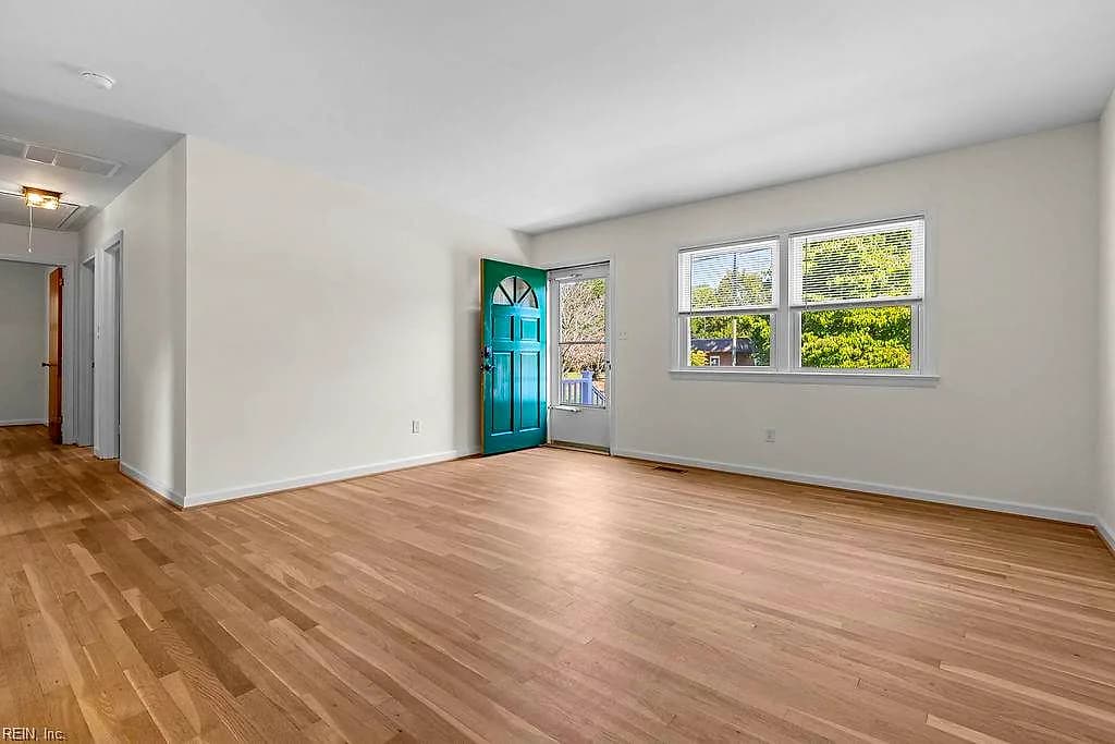 3248 Providence RD, HAYES VA 23072 - Photo 5
