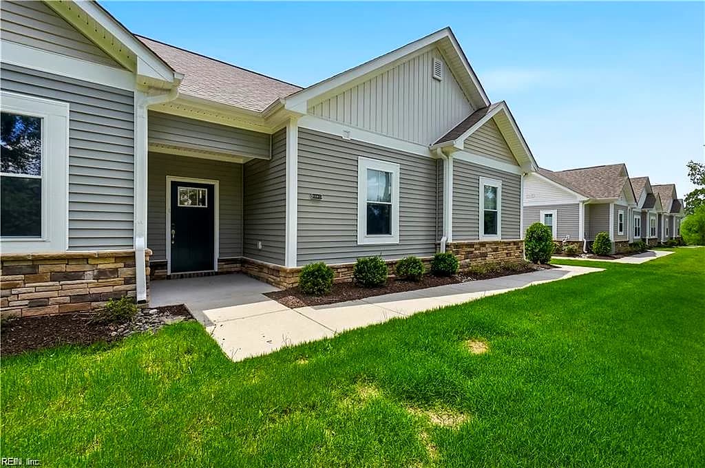 1008 Paragon WAY #D, SUFFOLK VA 23435 - Photo 3