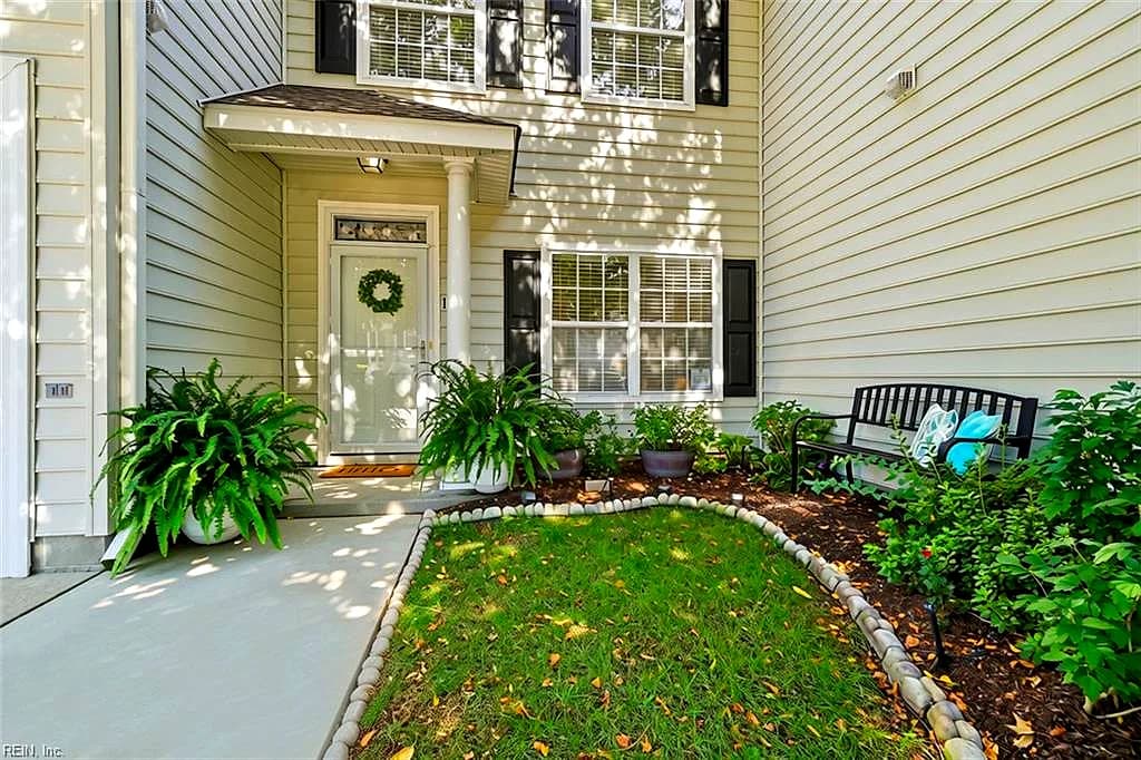 1304 Tuscany DR, VIRGINIA BEACH VA 23456 - Photo 3