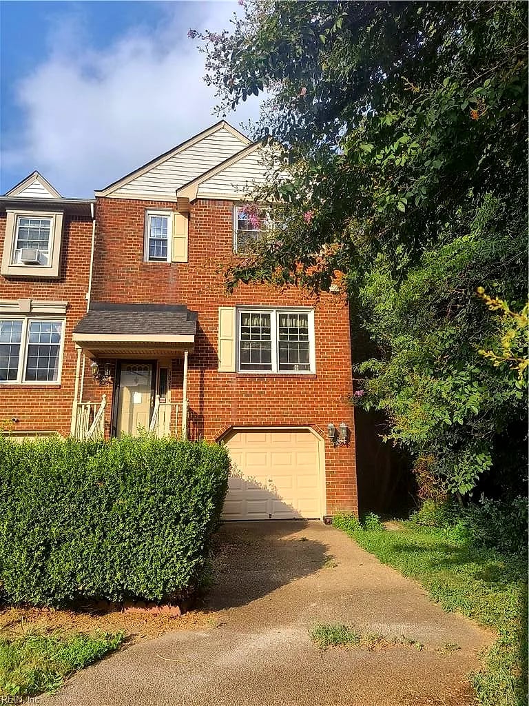 1528 Brenland CIR, Virginia Beach — 3 bed Residential, 2,196 sqft