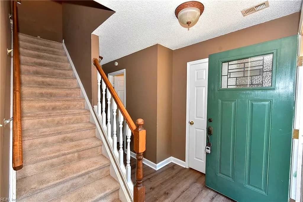 102 River Point DR, SUFFOLK VA 23434 - Photo 3