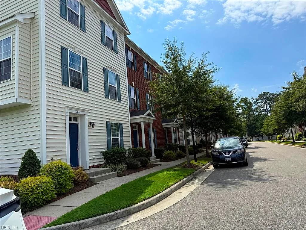 204 Breccia LN #214, VIRGINIA BEACH VA 23462 - Photo 3