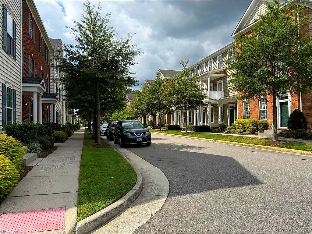 204 Breccia LN #214, VIRGINIA BEACH VA 23462 - Photo 5
