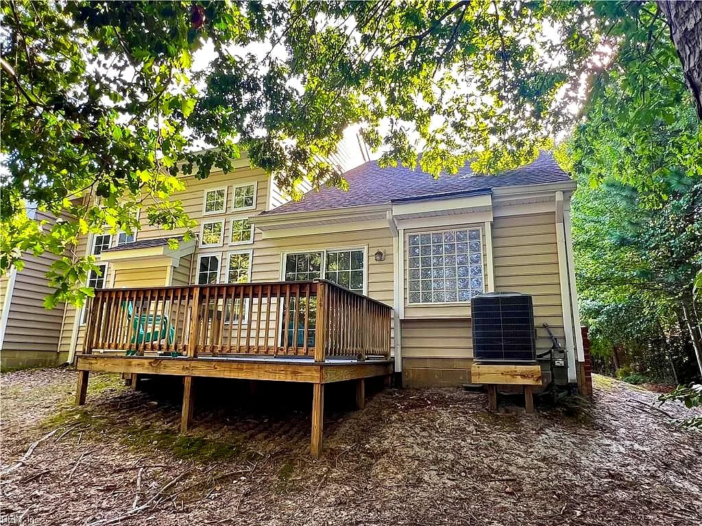 200 Cove Terrace TER, CARROLLTON VA 23314 - Photo 5