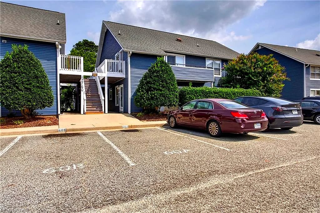 12760 St. James PL #F, NEWPORT NEWS VA 23608