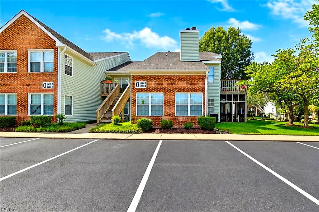 5208 Thatcher WAY, Virginia Beach — 2 bed Residential, 1,106 sqft