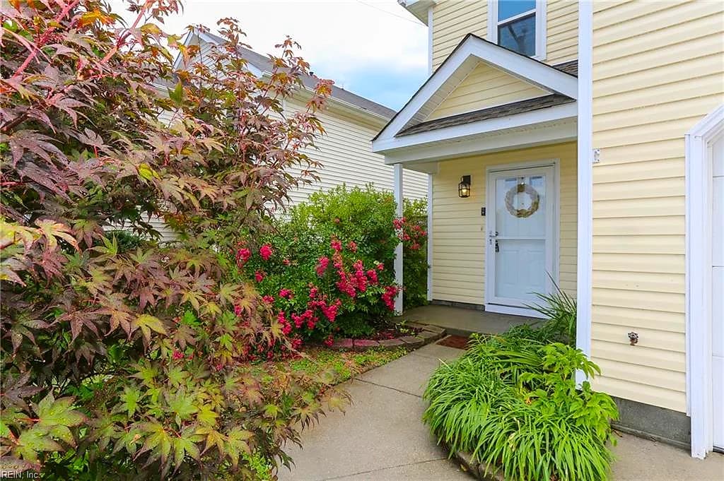 718 14th ST #B, VIRGINIA BEACH VA 23451 - Photo 3