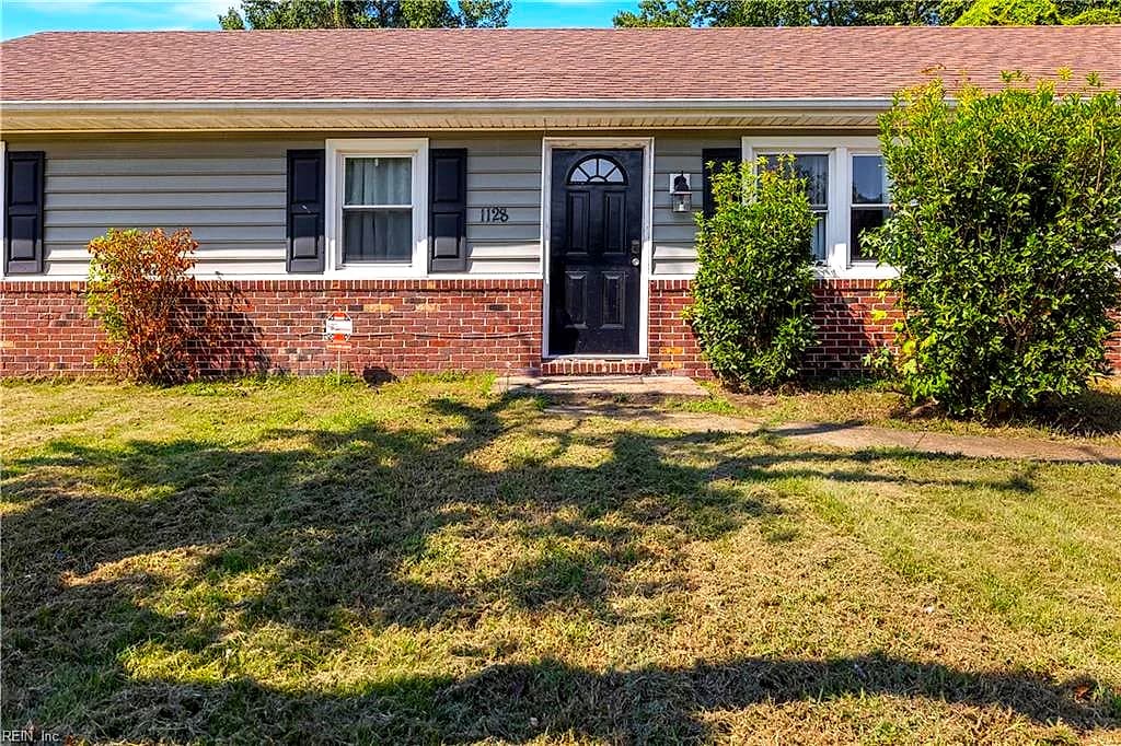 1128 Sir Galahad DR, CHESAPEAKE VA 23323 - Photo 5