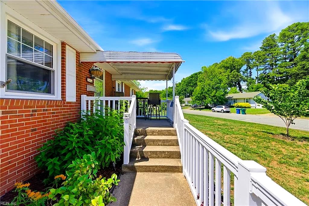 26 Prince William RD, NEWPORT NEWS VA 23608 - Photo 4