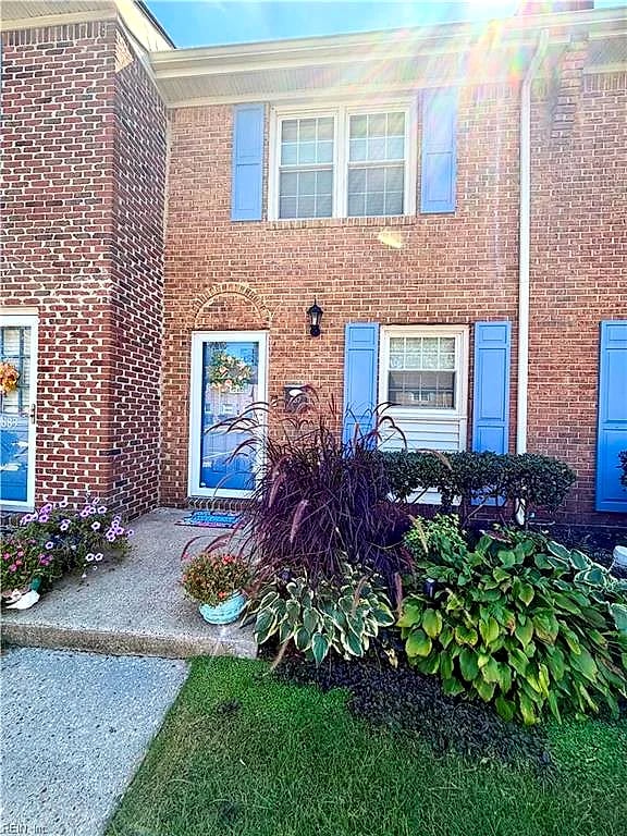 887 Elizabeth CT, Virginia Beach — 2 bed Residential, 960 sqft