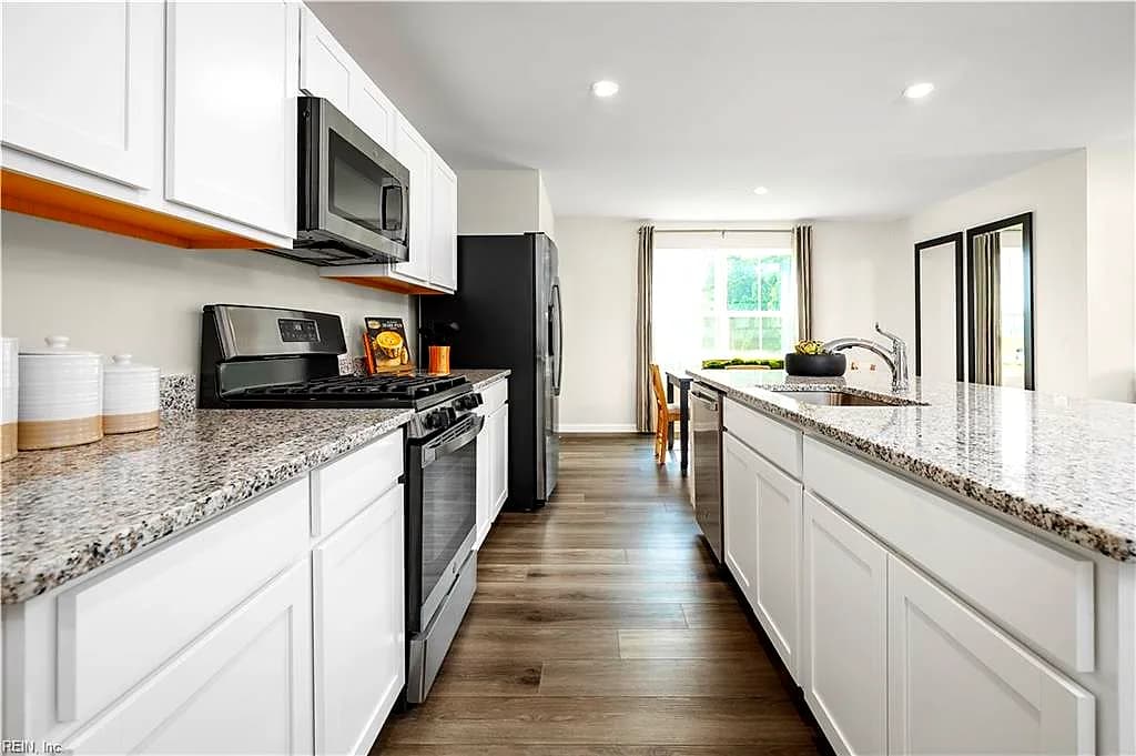 615 Susan ST, PORTSMOUTH VA 23701 - Photo 3