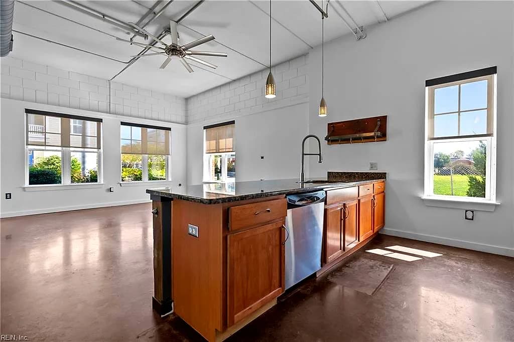 2951 Baltic AVE #101, VIRGINIA BEACH VA 23451 - Photo 4