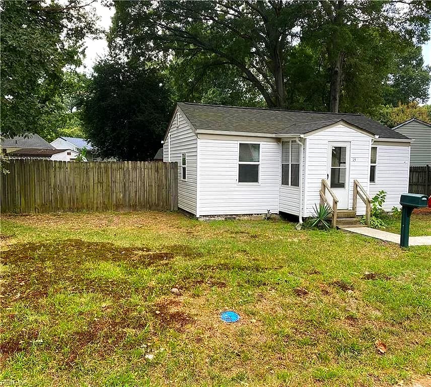 15 Haughton AVE, NEWPORT NEWS VA 23606 - Photo 4