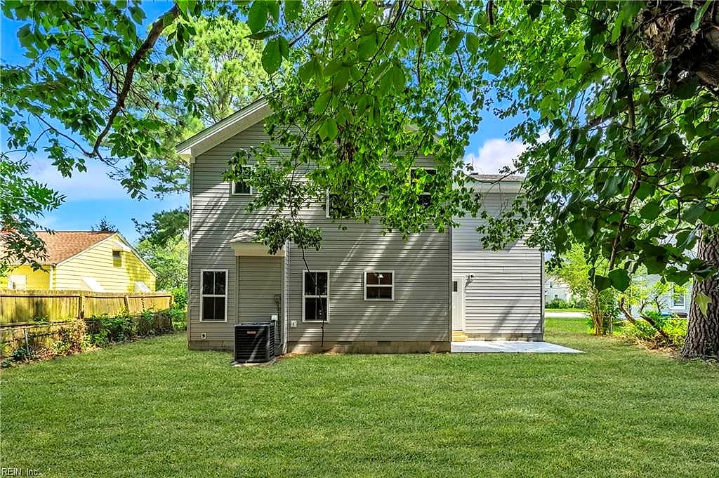 3705 Davis AVE, CHESAPEAKE VA 23325 - Photo 4