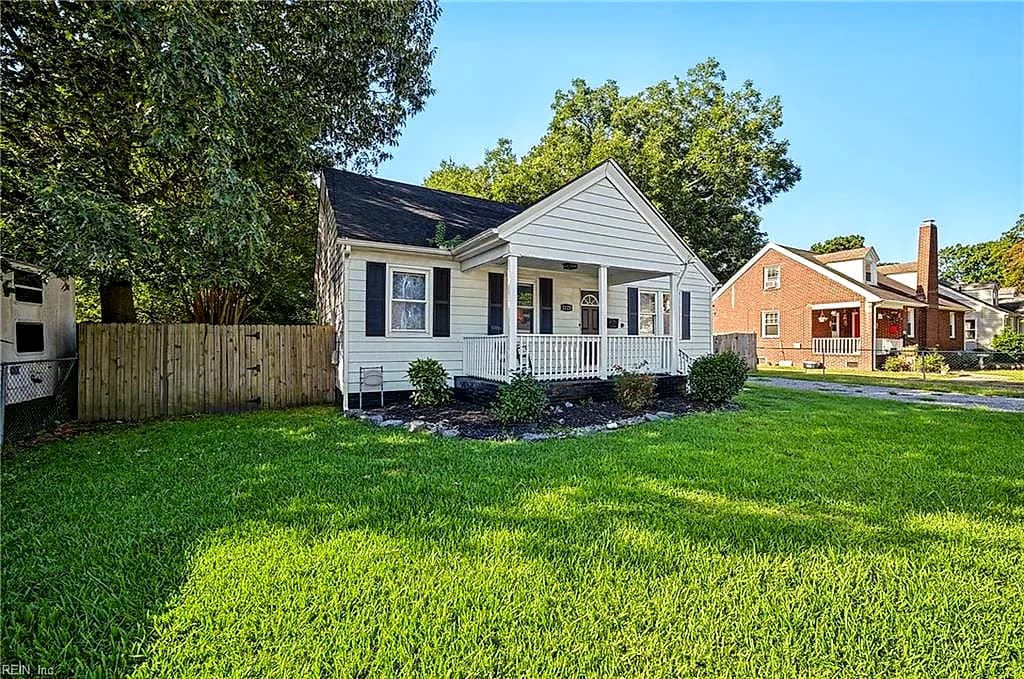 2123 Greenwood DR, PORTSMOUTH VA 23702 - Photo 3