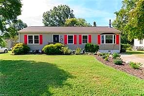 58 Bedford RD, NEWPORT NEWS VA 23601 - Main photo