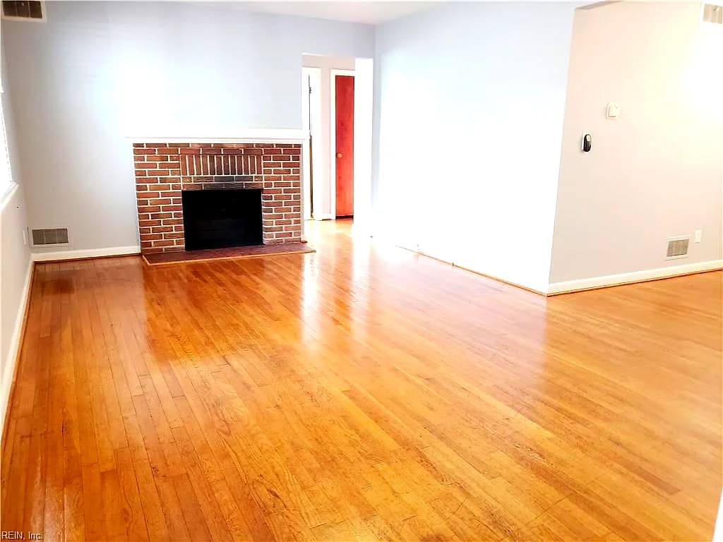 8705 Granby ST, NORFOLK VA 23503 - Photo 4
