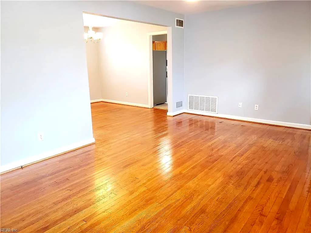 8705 Granby ST, NORFOLK VA 23503 - Photo 5