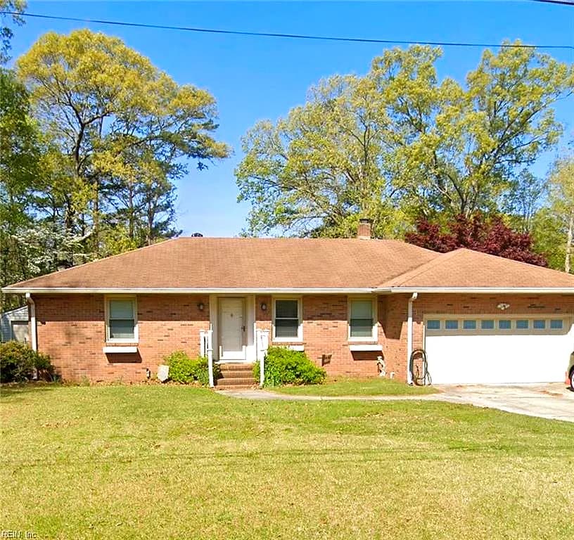 2112 Christopher DR, CHESAPEAKE VA 23321 - Main photo