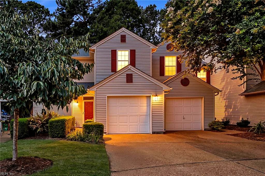 1273 Lake Dr, Newport News, VA