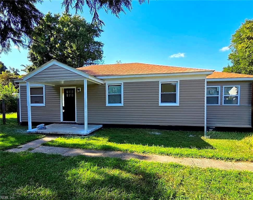 321 Beacon Rd RD #Ave, PORTSMOUTH VA 23702 - Main photo