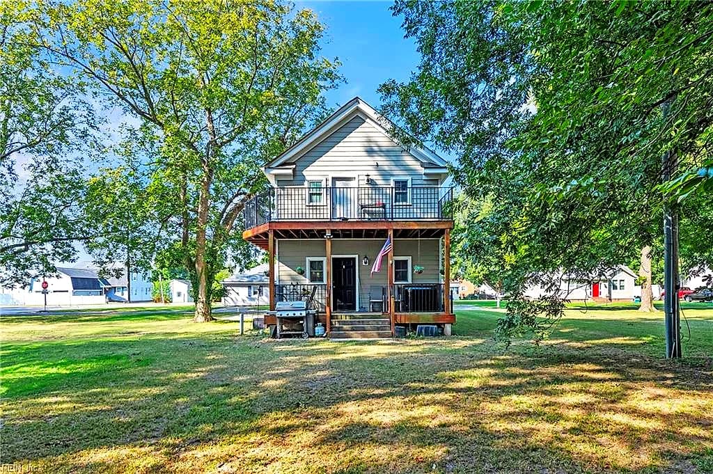 10361 Center ST, CARROLLTON VA 23314 - Photo 4