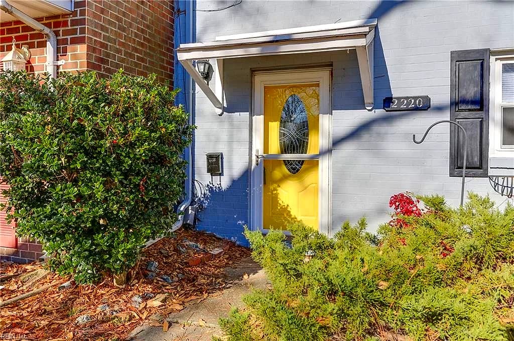 2220 Windom PL, VIRGINIA BEACH VA 23454 - Photo 3
