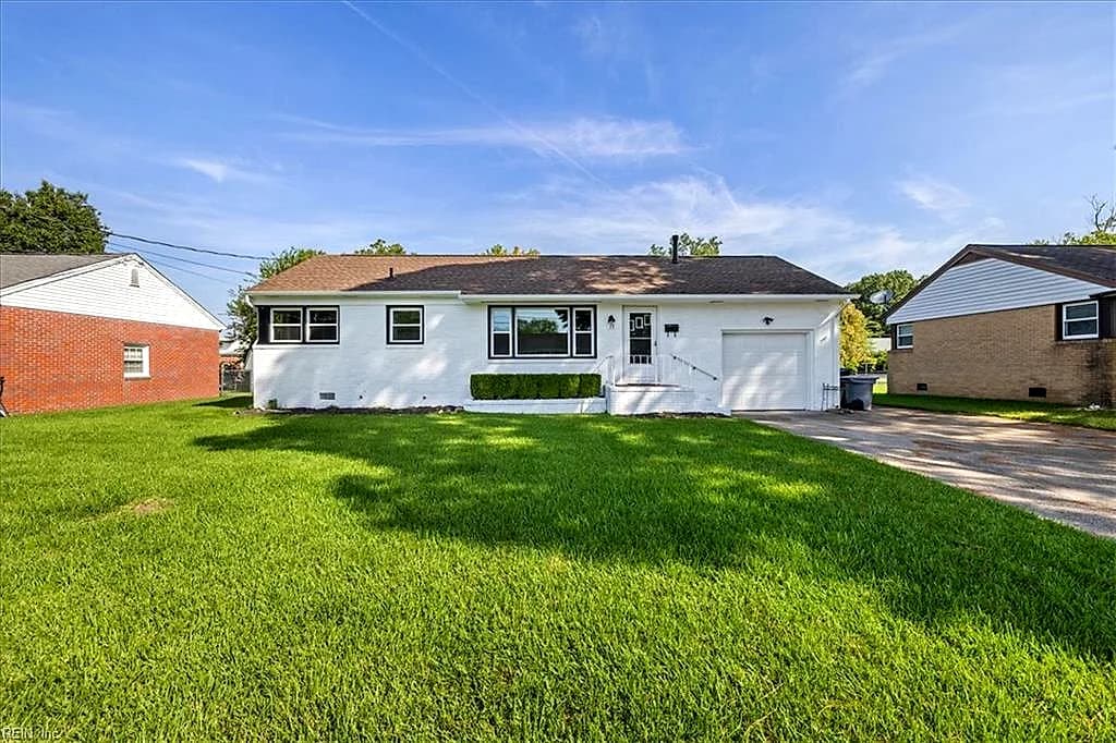 13 Catalina DR, HAMPTON VA 23664 - Photo 3