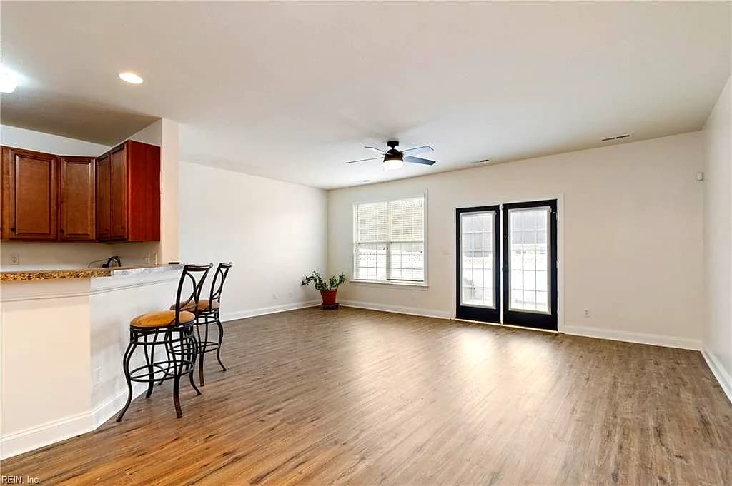 112 Mount Vernon CT, SMITHFIELD VA 23430 - Photo 3