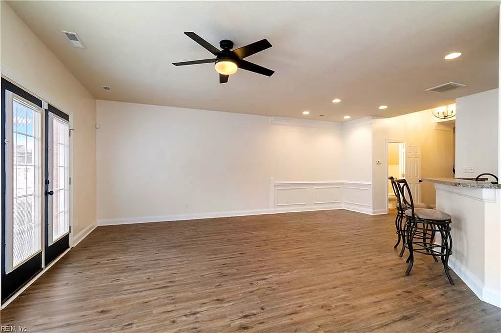 112 Mount Vernon CT, SMITHFIELD VA 23430 - Photo 5