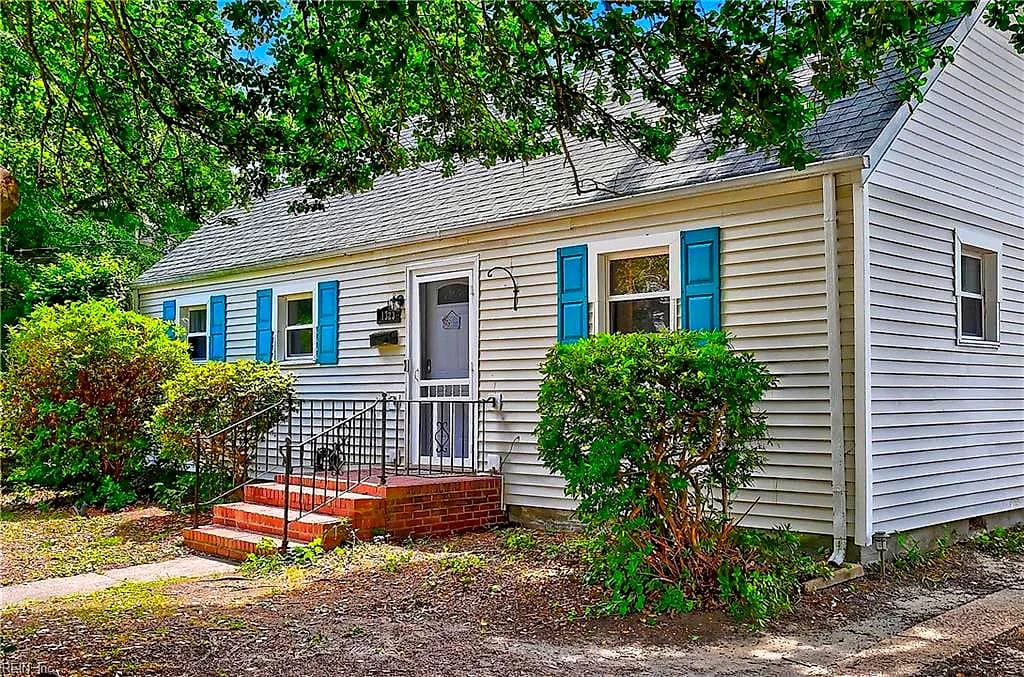 1323 Jenifer St NONE, NORFOLK VA 23503 - Photo 2