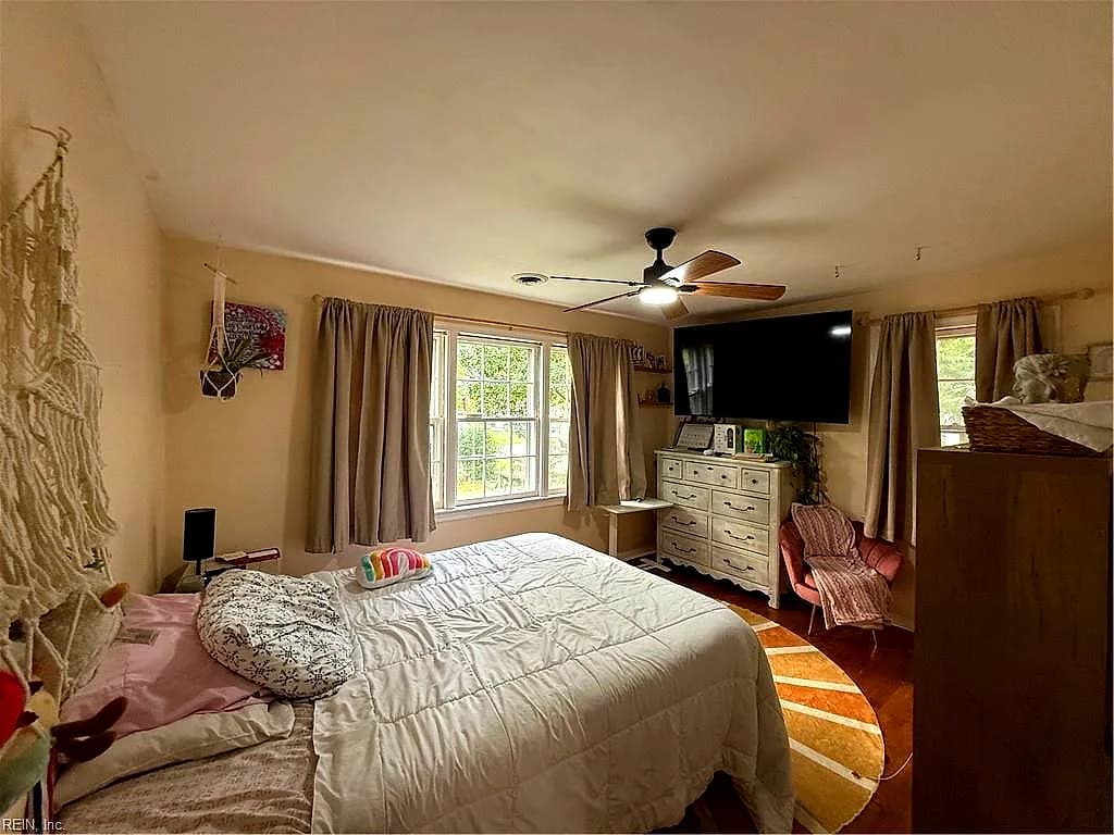 7 Sir Francis Wyatt PL, NEWPORT NEWS VA 23606 - Photo 5