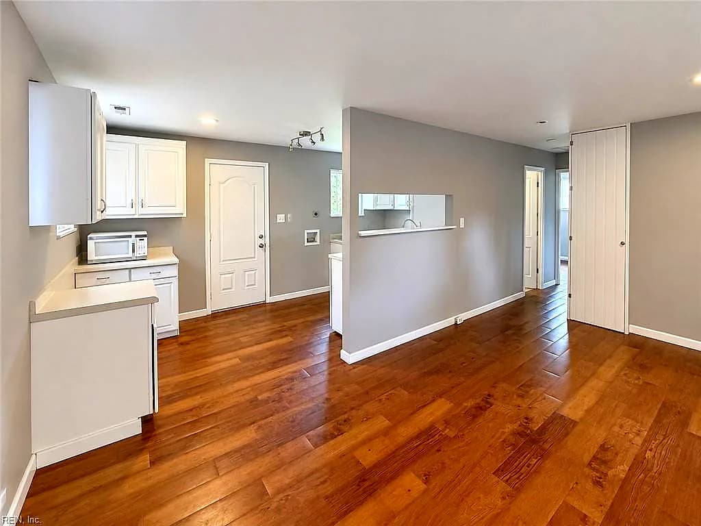 303 Ivey ST, PORTSMOUTH VA 23701 - Photo 4