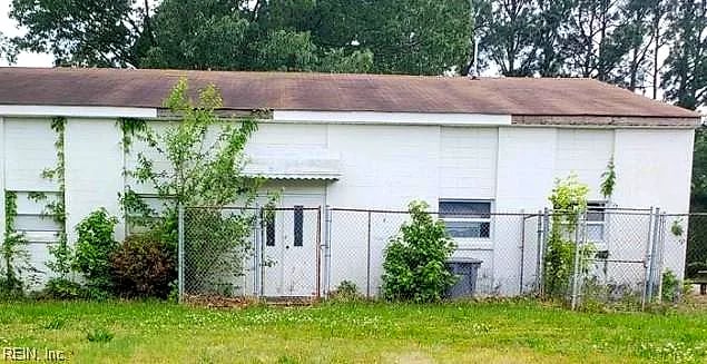 131 Big Bethel RD, Hampton — 1 bed Residential, 2,420 sqft