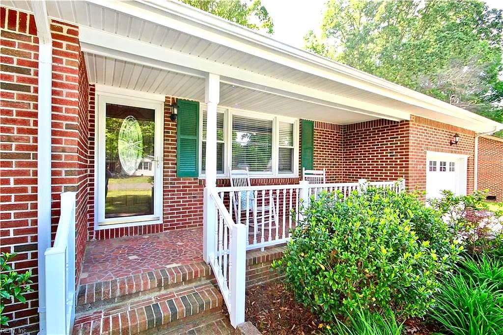 400 Briarfield DR, CHESAPEAKE VA 23322 - Photo 4